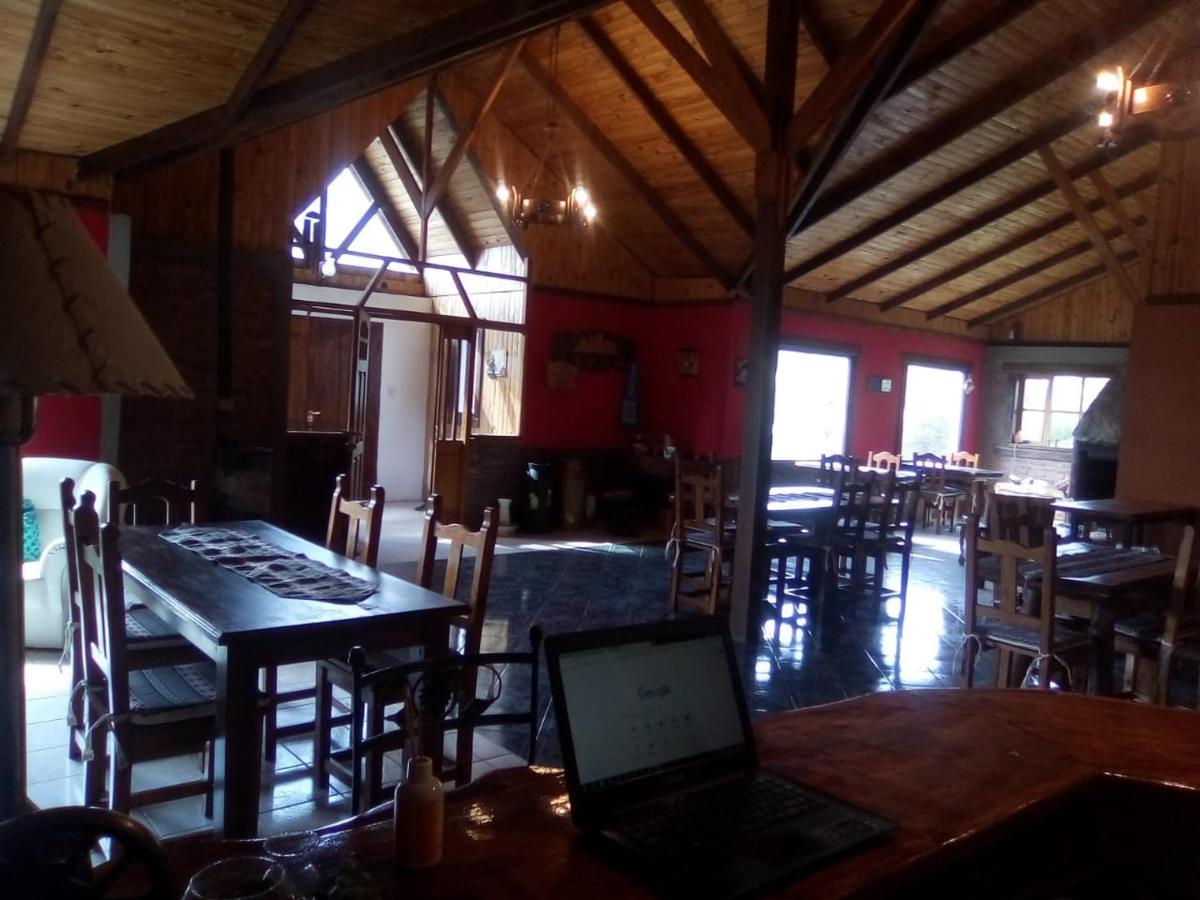 Hosteria Altas Cumbres El Chalten Exterior photo